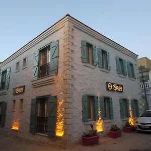 Alya Mou Butik Çeşme
